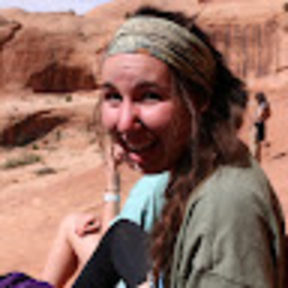 Meet your Posher, Jenibeth